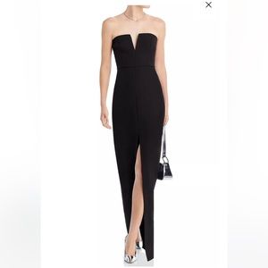BCBGMAXAZRIA
Strapless Crepe Gown - 100% Exclusive